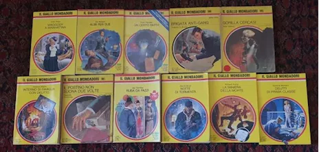 Lotto 11 pezzi serie Il giallo Mondadori anni '60 '70 '80 '9