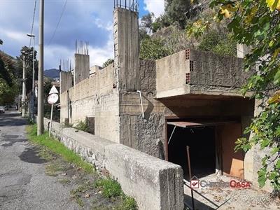 Rustico edificabile in zona b4d RIF.VSA113