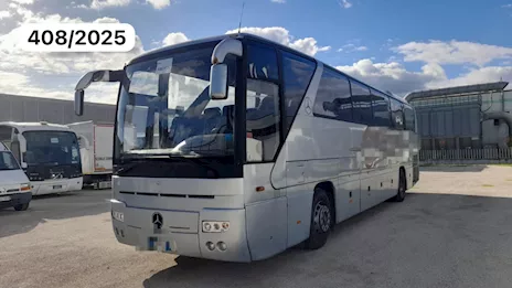 Mercedes Benz o 350 RHD