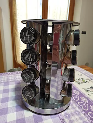 Porta spezie girevole a 360 gradi, con 16 vasetti