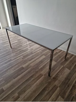tavolo in vetro