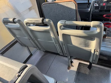 Selleria usata per scuolabus - Anteprima 3