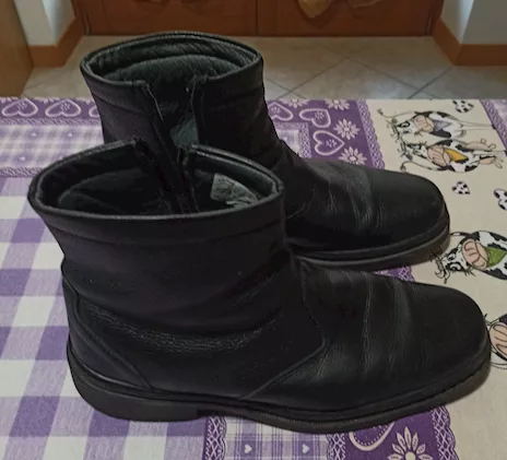 Numero 42, stivaletti uomo, colore nero