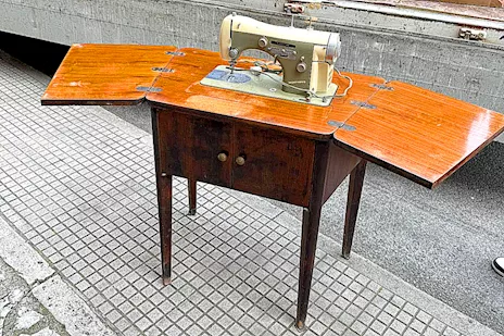 Mobili antichi da comprare insieme o singolarmente