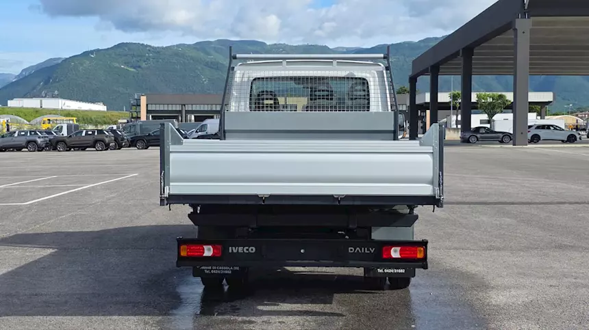 Foto 7Iveco Daily 35C18 passo 3000, cilindrata 3000, 180 CV, casso, cassone ribaltabile