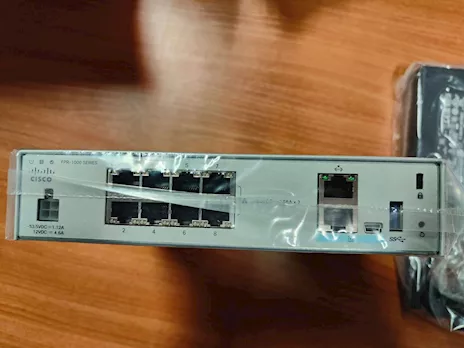 Firewall hardware Cisco FPR1010 nuovo sigillato - Anteprima 3