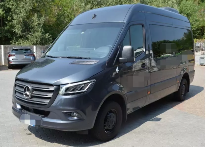 Foto 2Mercedes SPRINTER 317 TDI 9 posti Anno 2024 Km 73000 Euro 6, cambio automatico