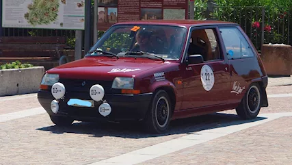 RENAULT R 5 GTL preparata per gare regolarità