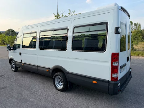 Minibus Daily 21 posti Marca Iveco Anno 2007 Km 0, cambio manuale - Anteprima 3