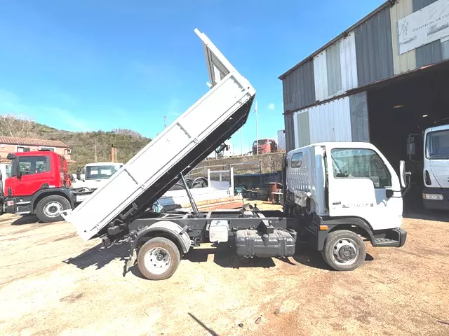 Foto 6Camion Marca Nissan Cabstar 35.12 ribaltabile Anno 2002 Km 233000