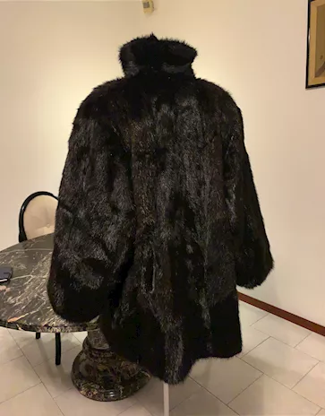 Splendida pelliccia rat mousqué visonata tg. 44, colore nero, come nuovo - Anteprima 3