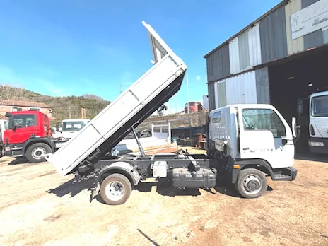 Camion Marca Nissan Cabstar 35.12 ribaltabile Anno 2002 Km 233000 - Anteprima 6