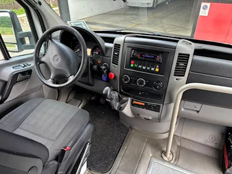 MB 519 CDI Marca Mercedes, cambio automatico - Anteprima 4