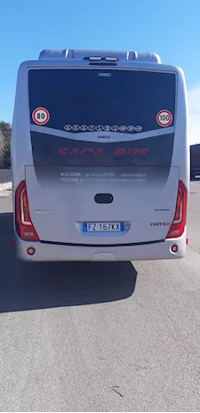 AUTOBUS Euro 6 Marca IVECO 31 +1+1 CUBBY Anno 2020 Km 21500 - Anteprima 3
