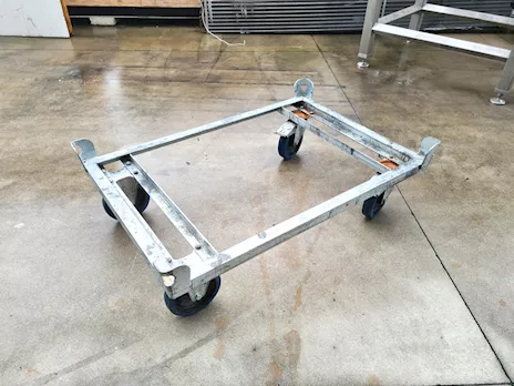 Carrellino zincato porta pallet usato