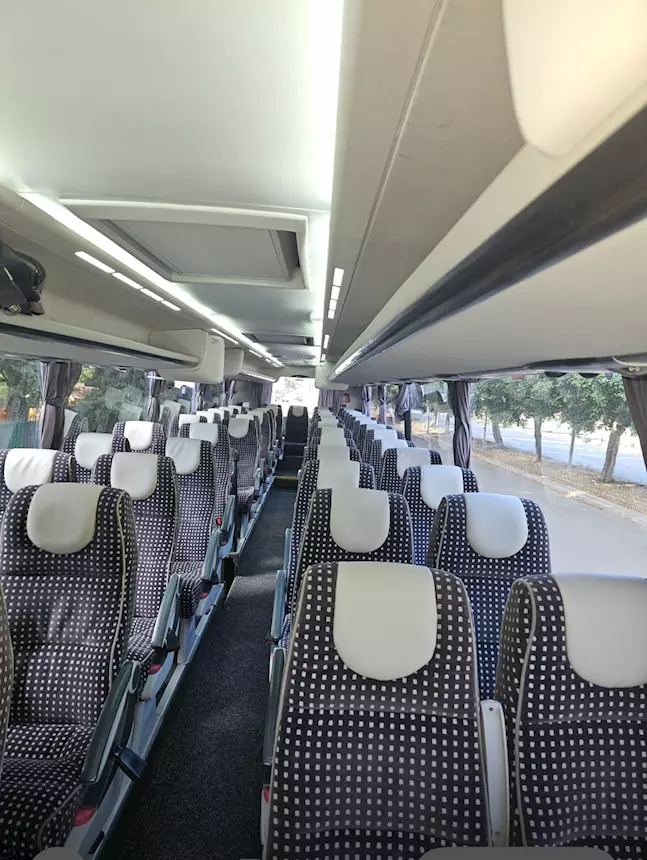Foto 6Vendo Irizar HDH 3assi 13 m Anno 2008 Km 1300000 Euro 4, motore rifatto