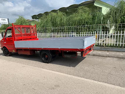 Furgone Iveco Km 1000, modello 35 - Anteprima 9