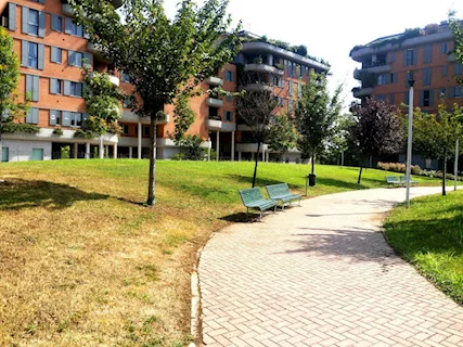 San Raffaele Ospedale monolocali di fronte
