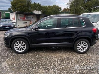 VW Tiguan 1.9 TDI - Foto 6