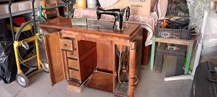 Macchina da cucire Singer anni 50