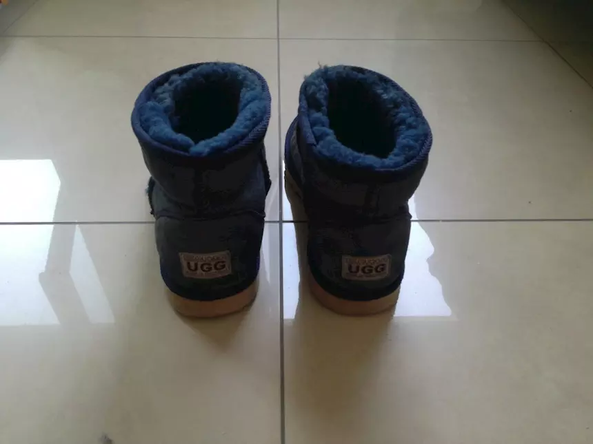 Foto 2UGG Classic Mini II