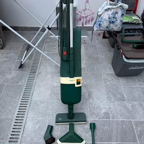 Aspirapolvere marca Folletto