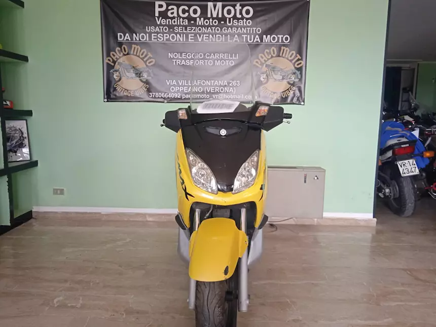 Yamaha - X-Max 250
