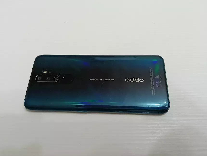 Foto 3Oppo A9 con scatola, cover e vetro temperato, in ottime condizioni
