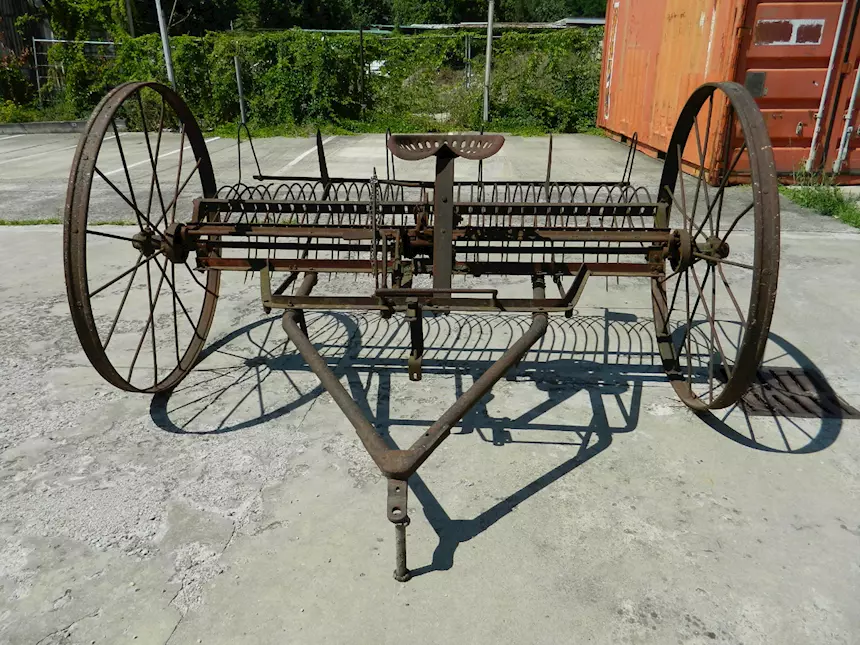 Raccogli fieno d'epoca