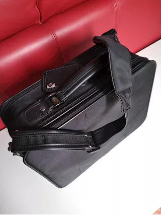 Borsa Sansonyte porta computer, quasi nuova - Foto 4