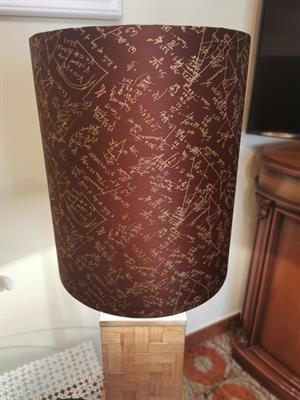 Lampada anni '70 con paralume FORNASETTI, in legno, in buone condizioni - Foto 4