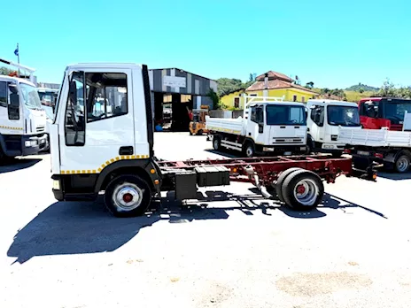 Camion Iveco Eurocargo 60e15 Tector telaio