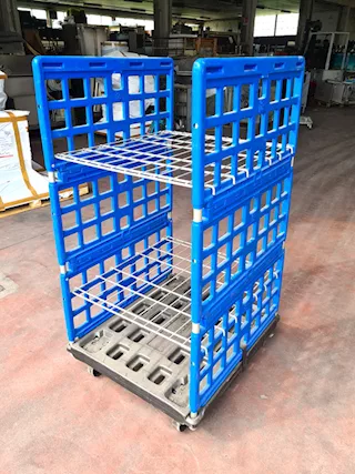 Roll container in plastica per alimenti usato