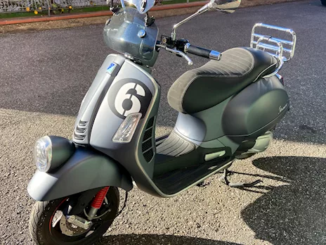 Vespa 300 GTv serie numerata Marca Piaggio - Foto 4