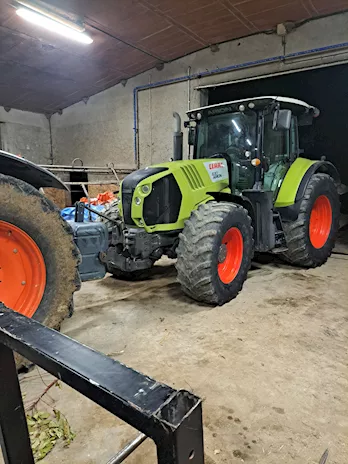 Claas Arion 630