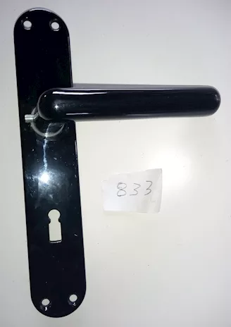 Maniglie per porta interna con molla di ritorno marca Hoppe