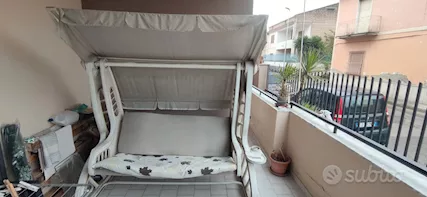 Dondolo professionale 4 posti in Resina
