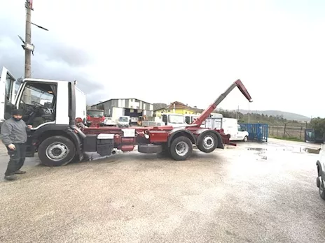 Camion Marca Iveco Eurotech Cursor 260e43 scarrabile Anno 2001 - Anteprima 9