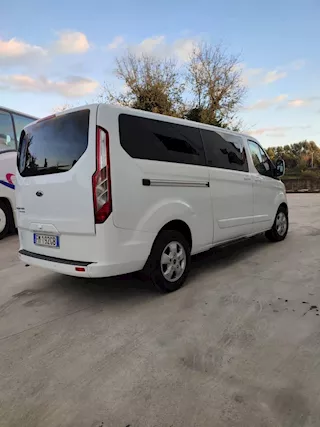 Ford Tourneo Custom anno 2018 Euro 6, passo lungo - Foto 4