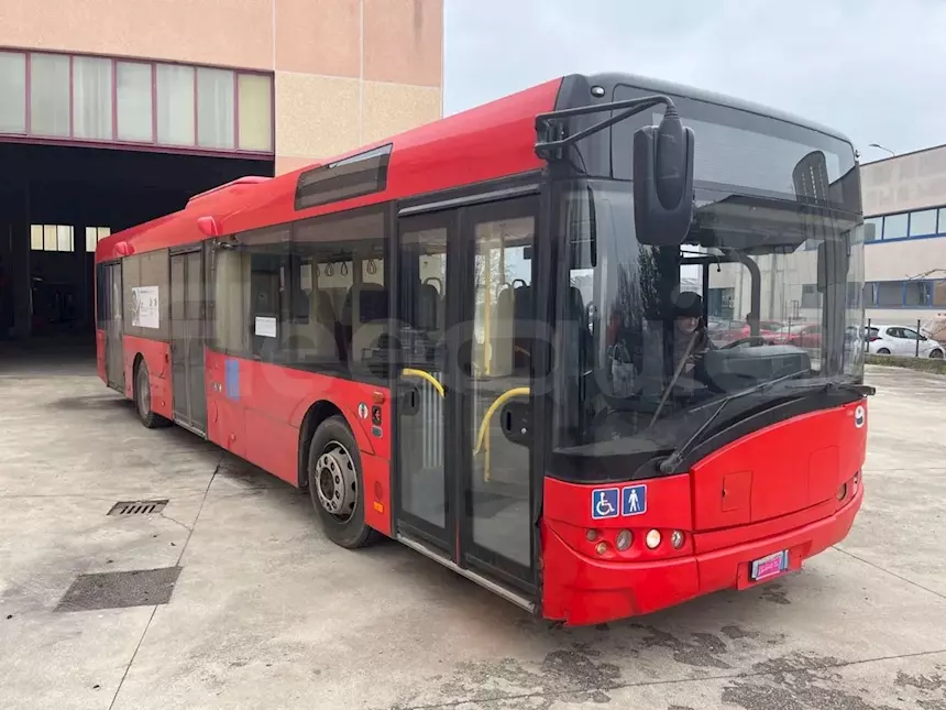Solaris Urbino, 2015, 76 posti, Euro 6 Km 536026, cambio: automatico