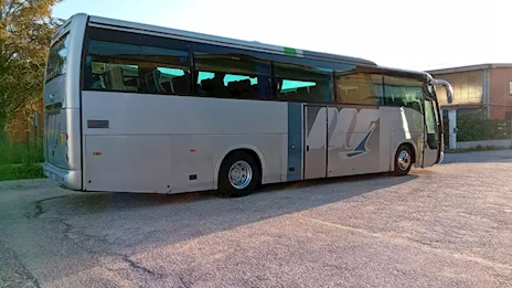 Domino HD anno 2004 Euro 3 col disco Iveco, cambio manuale - Anteprima 2