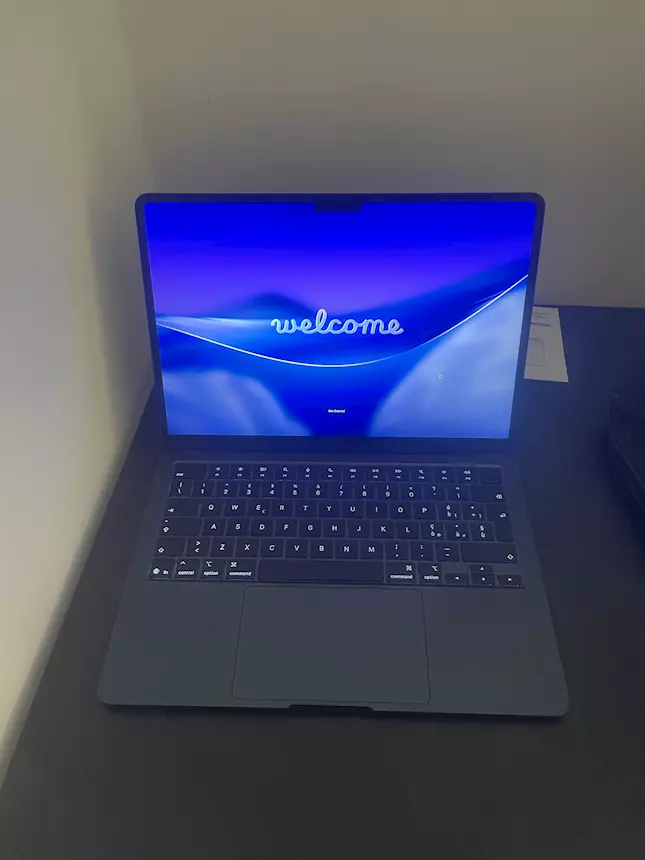 Foto 2MacBook Air M4 13 16GB Marca Apple