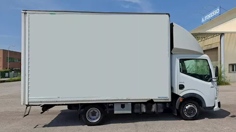 Renault Maxity 150 CV - cassa in lega da 4 metri