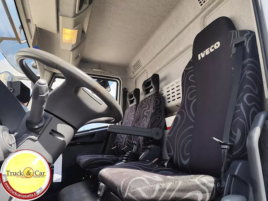 Foto 10Iveco Eurocargo 140 e 22 - 2016 - Furgone Isotermico Km 300866