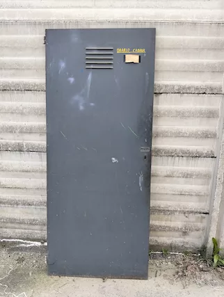 Porta in lamiera