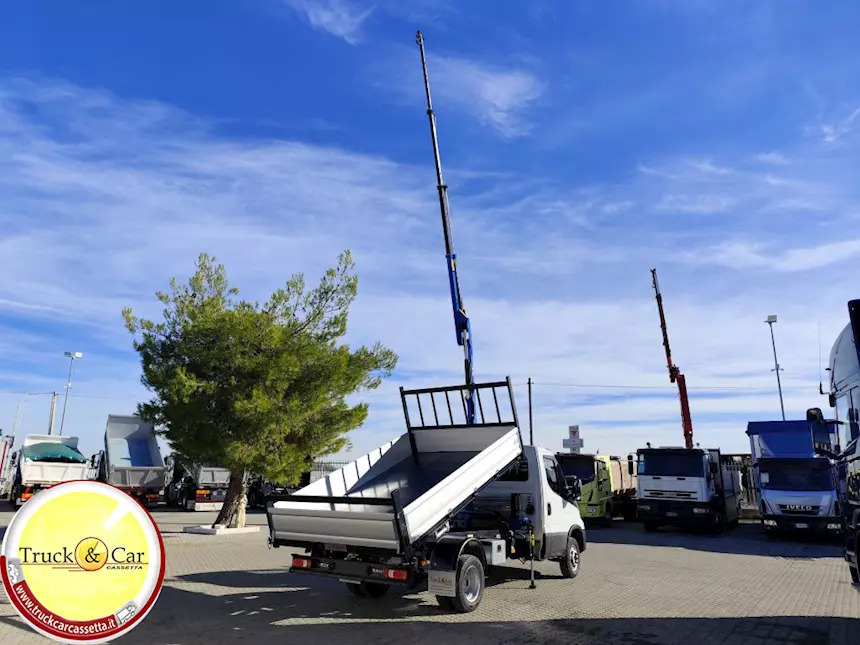 Foto 4Iveco Daily 35 C 16 - 2022 - cassone ribaltabile Km 355644, colore esterno Bianco