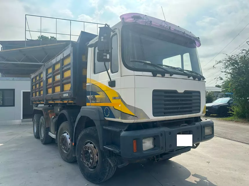Foto 4Trakker 3 assi 4 assi varie disponbiltà Iveco Cassone Ribaltabile