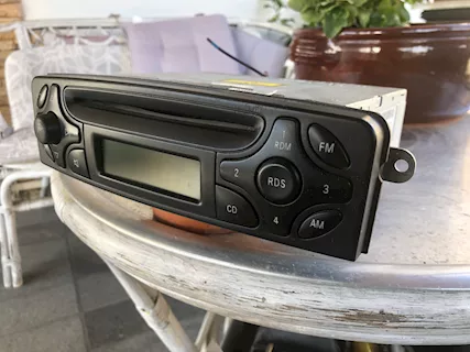 Radio Becher. BE 6021