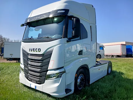 Iveco S-Way 490 CV impianto idraulico 221.000 km
