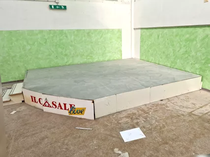 Palco per concerti usato